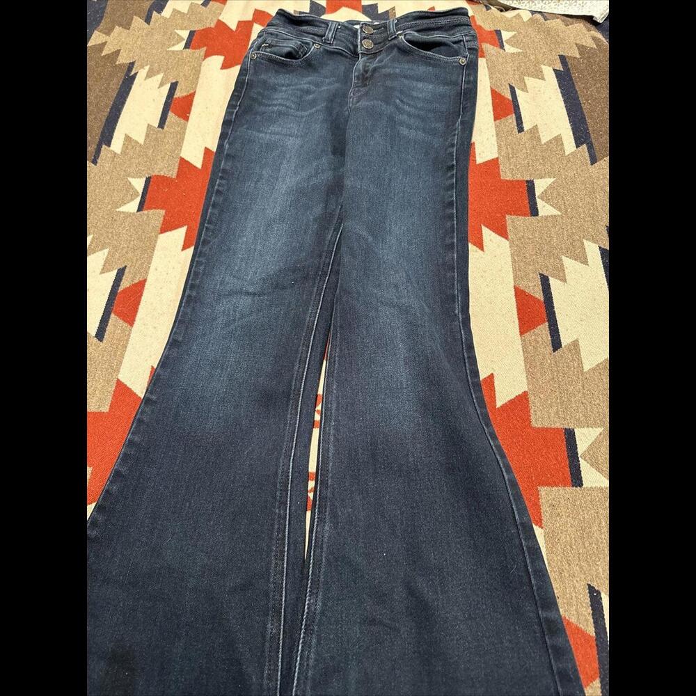 Kancan Jeans Size 3/25 Estilo Style # KC7123D Cut #36365